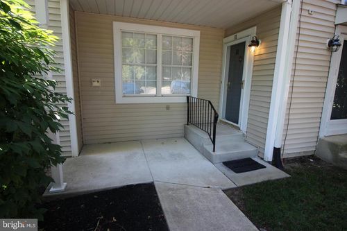 11 Belmont Sta, SOUTHAMPTON, PA, 18966-3766 | Card Image