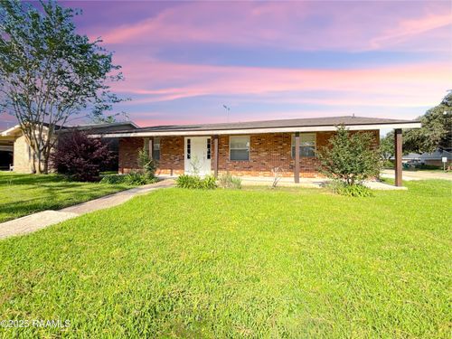 1113 Chestnut Dr, Morgan City, LA, 70380-1612 | Card Image
