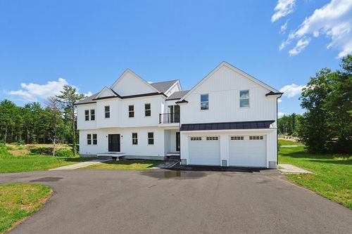 2 Vine St, Wrentham, MA, 02093-1106 | Card Image