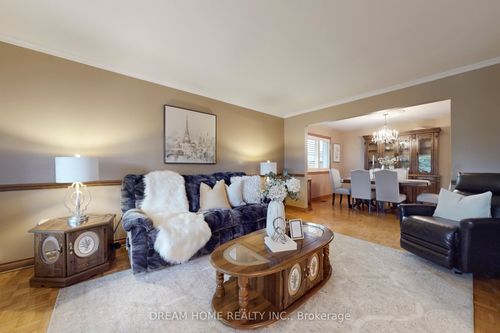 7737 Mount Carmel Blvd, Niagara Falls, ON, L2H2Y3 | Card Image