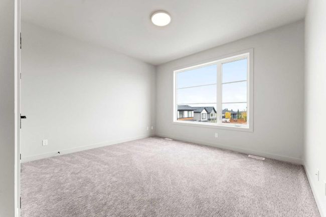 56 Coulee Crescent Sw, Home with 4 bedrooms, 3 bathrooms and 4 parking in Calgary AB | Image 38