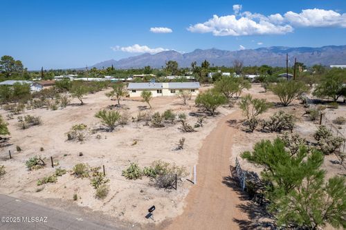 8945 E 20th St, Tucson, AZ, 85710-6205 | Card Image