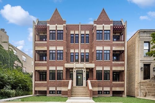 8-4014 S Ellis Ave, Chicago, IL, 60653-2408 | Card Image