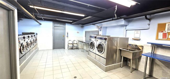 APT-2G - 67-35 Yellowstone Blvd, Home with 2 bedrooms, 1 bathrooms and null parking in Forest Hills NY | Image 7