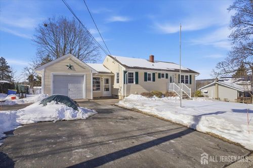 26 Louis Ave, South Bound Brook, NJ, 08880-1180 | Card Image