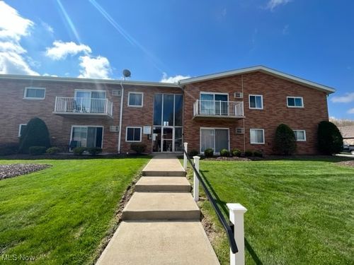 511 Tollis Pkwy, Broadview Heights, OH, 44147-3712 | Card Image