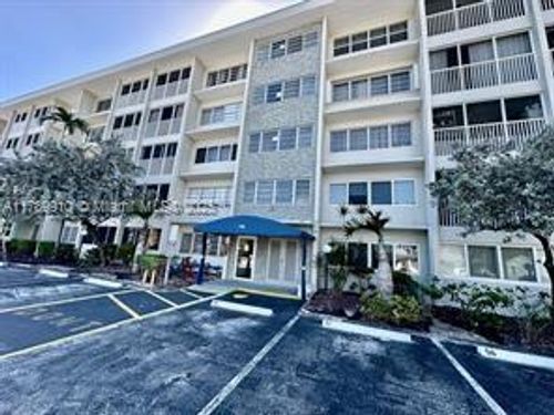 apt-404g-330 Se 2nd St, Hallandale Beach, FL, 33009-5663 | Card Image