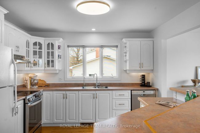 2150 8 Th Line Rd, House other with 5 bedrooms, 2 bathrooms and 8 parking in Metcalfe ON | Image 11