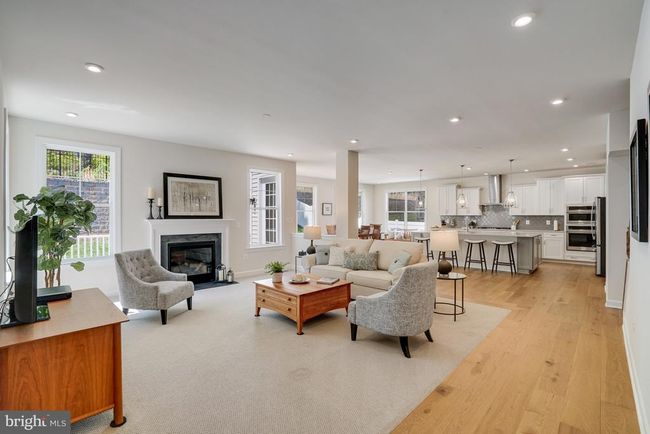 8942 Hubbard Way, House other with 4 bedrooms, 4 bathrooms and null parking in LORTON VA | Image 14