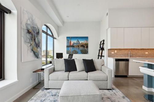 apt-702-507 Sabine St, Austin, TX, 78701-4183 | Card Image