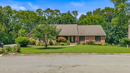 3720 Whitworth Dr, Knoxville, TN, 37938-4227 | Card Image