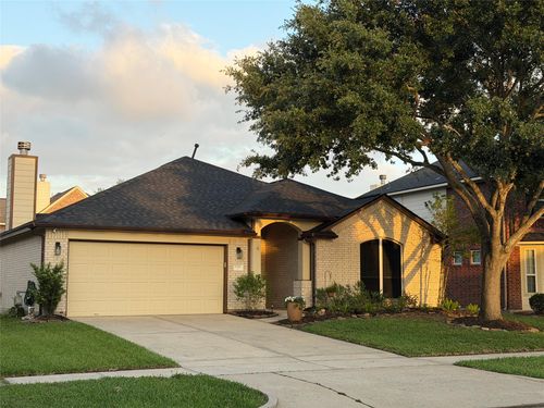 1713 Foxglove Dr, La Porte, TX, 77571-7589 | Card Image