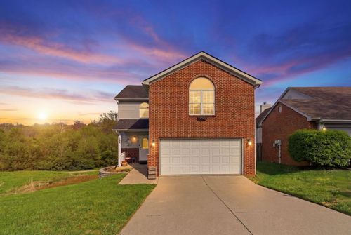 204 Village Dr, Frankfort, KY, 40601-8660 | Card Image