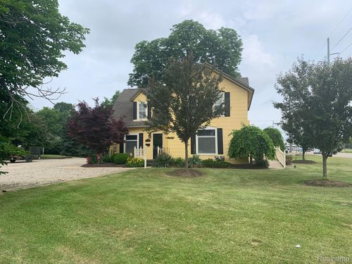 8042 Grand River Road, Brighton Township, MI, 48114 | Card Image