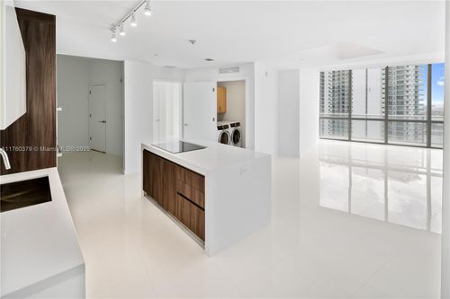 4203-851 Ne 1st Ave, Miami, FL, 33132-1858 | Card Image