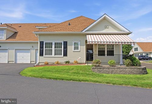 52 Avenrowe Ct, Fairless Hills, PA, 19030-4408 | Card Image