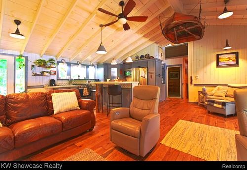 4783 Ellis Rd, Boyne City, MI, 49712-9153 | Card Image