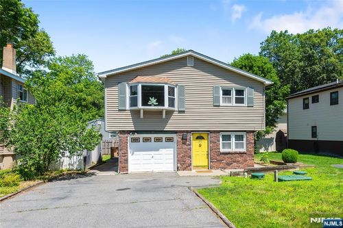 30 Acorn St, Stanhope, NJ, 07874-3422 | Card Image