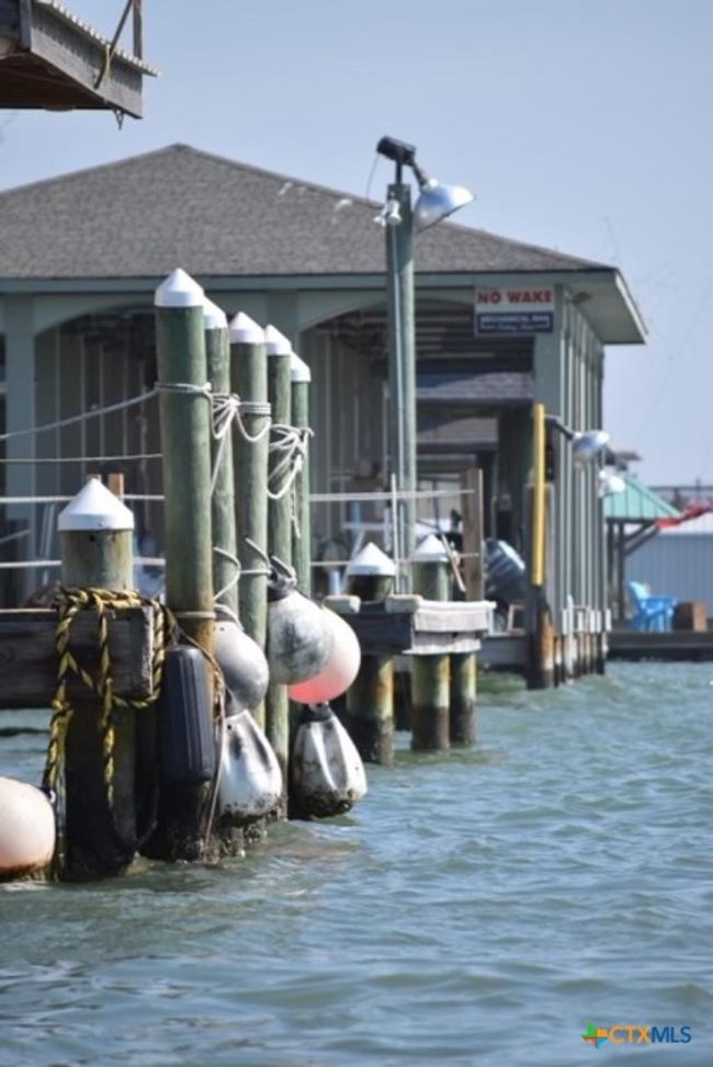 310 N 10 Th St, House other with 5 bedrooms, 4 bathrooms and null parking in Port O Connor TX | Image 45