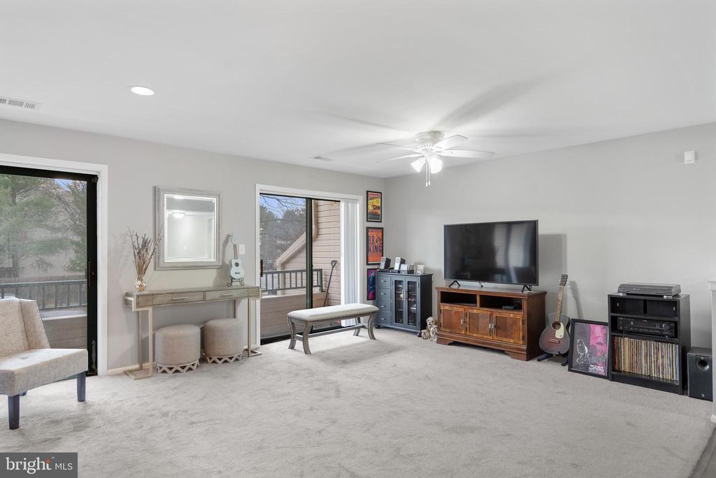 Residential in OWINGS MILLS
