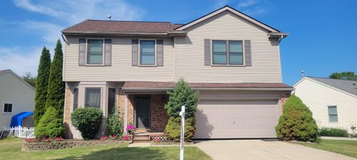 7442 Spy Glass Ln, Ypsilanti, MI, 48197-6422 | Card Image