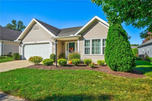 1474 Hollow Wood Ln, Avon, OH, 44011-1090 | Card Image