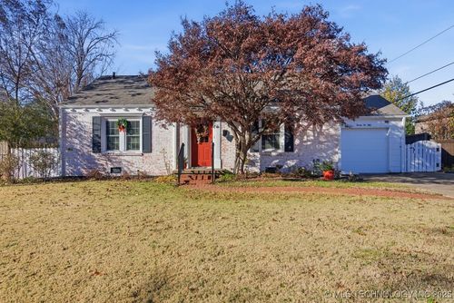 2250 Jamestown Ave, Tulsa, OK, 74114-1925 | Card Image