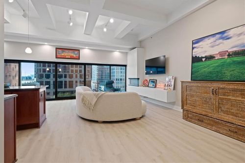 508-1101 Walnut St, Kansas City, MO, 64106-4200 | Card Image