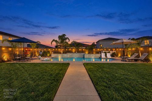 2072 Upper Bank Way, Roseville, CA, 95747 | Card Image