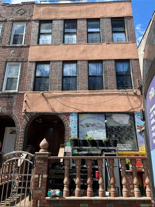 478 E 95th St, Brooklyn, NY, 11212-2517 | Card Image