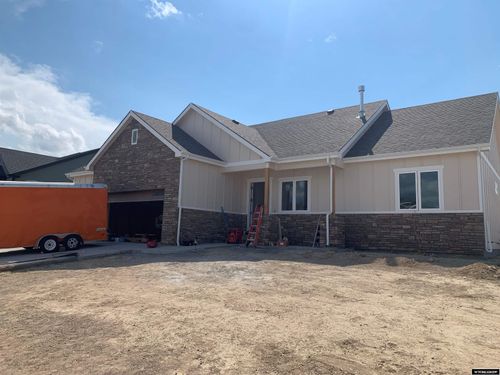 2740 Heathrow Ave, Casper, WY, 82609-3887 | Card Image