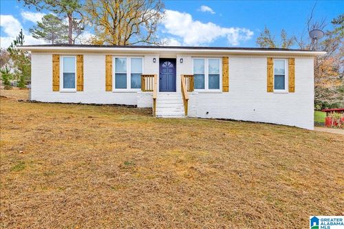 333 36th Ave Ne, CENTER POINT, AL, 35215-1411 | Card Image