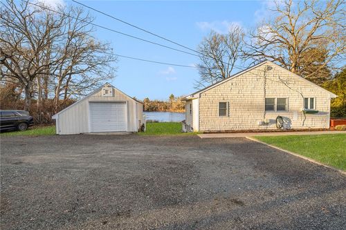 8 Pine Ln, Coventry, RI, 02816-7051 | Card Image