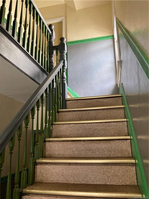 apt-2-21 Congress St, New Rochelle, NY, 10801-1927 | Card Image