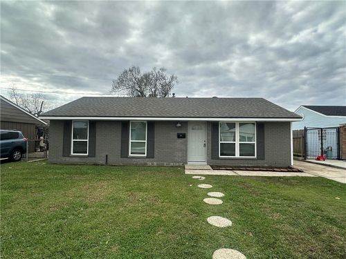 145 Julia Dr, Avondale, LA, 70094-2824 | Card Image