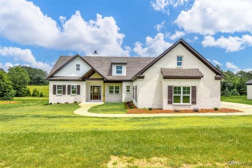 105 Noles Dr, Tallassee, AL, 36078-3861 | Card Image