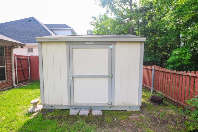 2559 Lazy Acres Ln, House other with 3 bedrooms, 2 bathrooms and null parking in Tyler TX | Image 18