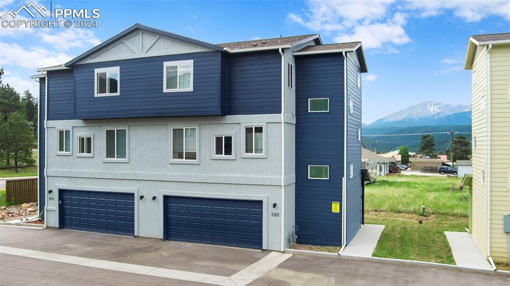 Grace Ave, Woodland Park, CO 80863