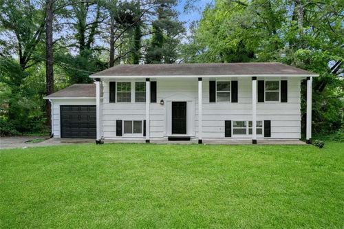 1386 Pineglen Dr, Riverdale, GA, 30296-3249 | Card Image