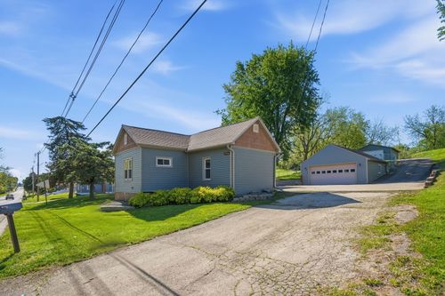 1333 Main Ave, Clinton, IA, 52732-1922 | Card Image