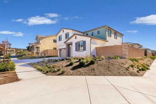 33015 Chiffon Ln, Winchester, CA, 92596-1757 | Card Image