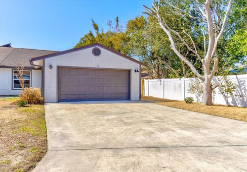 20 Woodlands Cir, Ormond Beach, FL, 32174-6040 | Card Image