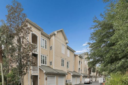 unit-202-260 Seven Farms Dr, Daniel Island, SC, 29492-8163 | Card Image