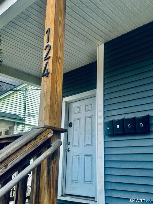 124 Meriden Rd, Waterbury, CT, 06705-1936 | Card Image