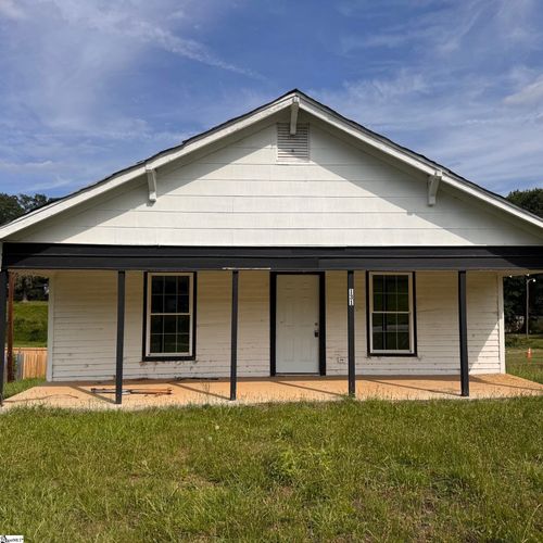 131 Case Avenue, spartanburg, SC, 29301 | Card Image