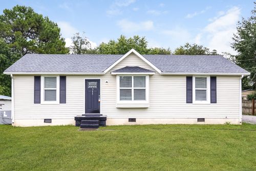 305 Davis Dr, Columbia, TN, 38401-9351 | Card Image