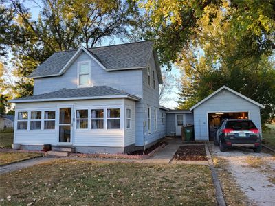 443 E Sycamore Street, Home with 2 bedrooms, 1 bathrooms and null parking in Ogden IA | Image 2