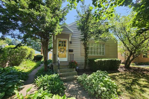 402 S Florence Ave, Bloomington, IL, 61701-5628 | Card Image