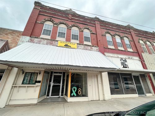 106 Main St, Holdenville, OK, 74848-3230 | Card Image