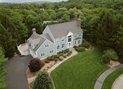 9 Fieldstone Dr, Shrewsbury, MA, 01545-5048 | Card Image